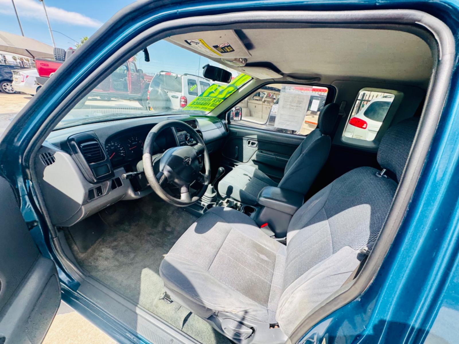 2001 Blue Nissan Frontier (1N6DD26S41C) , located at 2190 Hwy 95, Bullhead City, AZ, 86442, (928) 704-0060, 0.000000, 0.000000 - 2001 Nissan frontier xe king cab. 4 cylinder. 142k miles. Manual . Ice cold ac. Lots of extras done to truck . New tires new radiator. Fully serviced. New clutch, new brakes, pads. Runs and drives great. Financing available. In house financing .buy here pay here - Photo #13